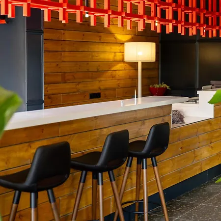 7inn Hotel